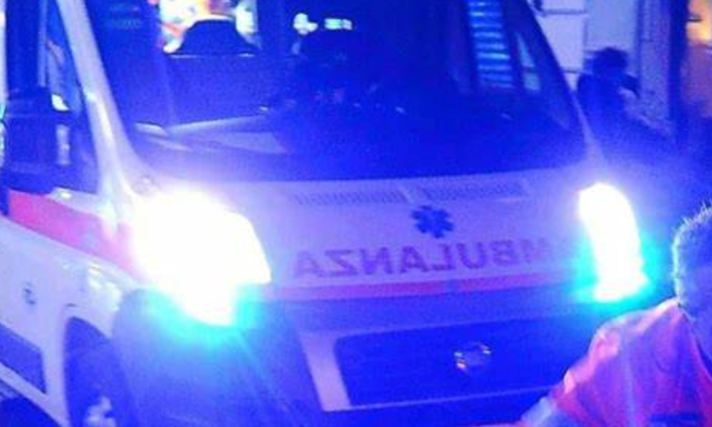 Palermo, notte di gravi incidenti: sei persone ferite e auto distrutte, in ospedale due finanzieri